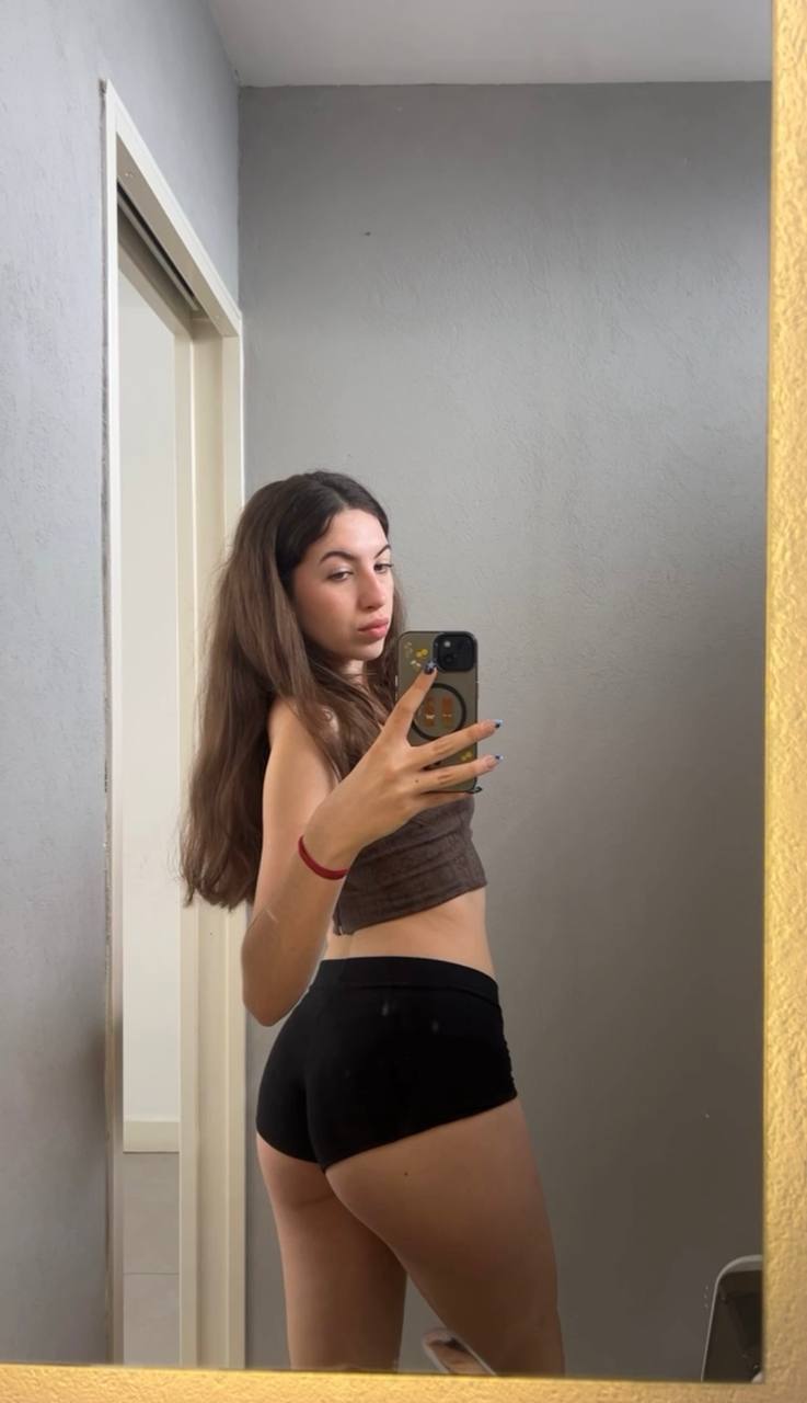 Amber in her underwear in Vijayawada