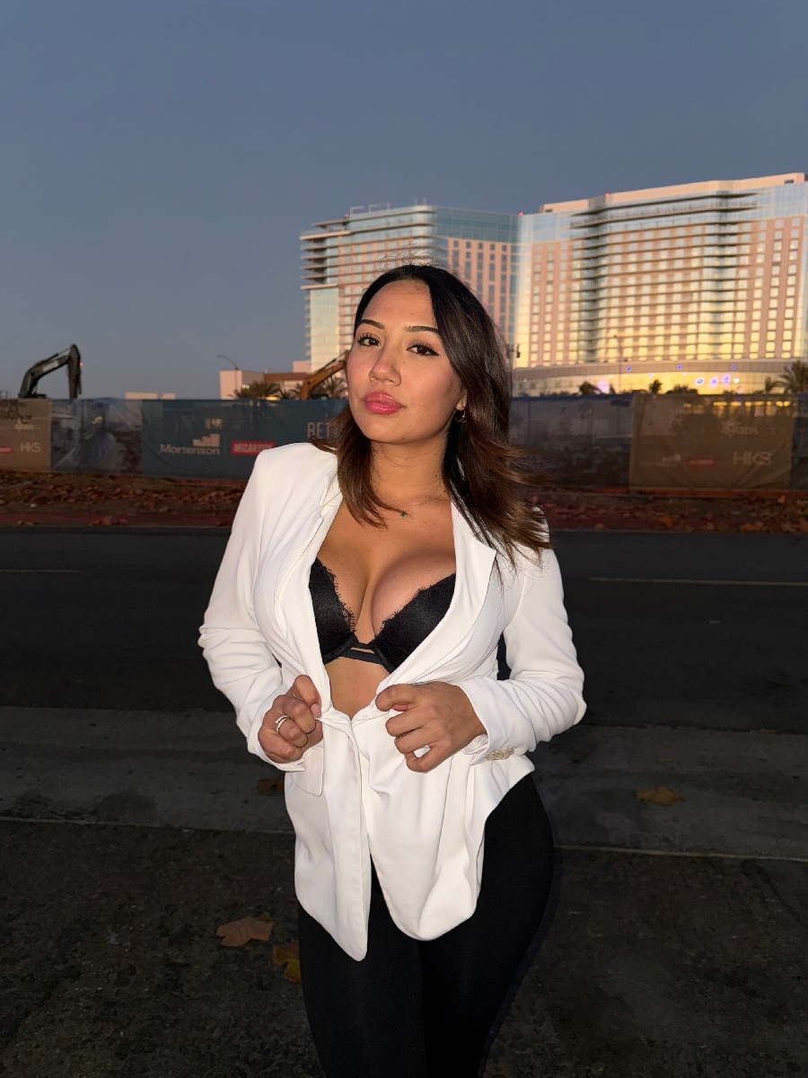 Take a pause and enjoy Ali Cruz — streaming from Vijayawada