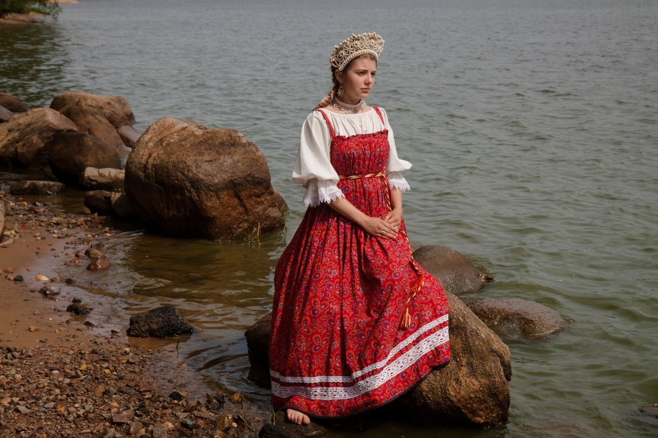 Women in Slavic costumes in Vijayawada