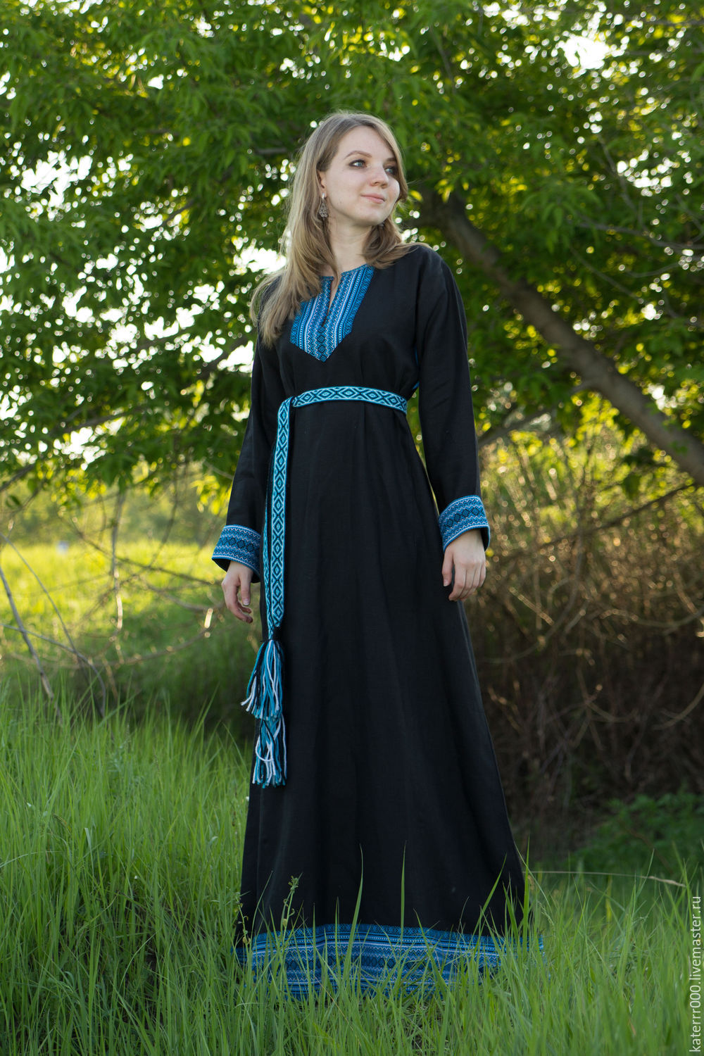 Women in Slavic costumes in Vijayawada