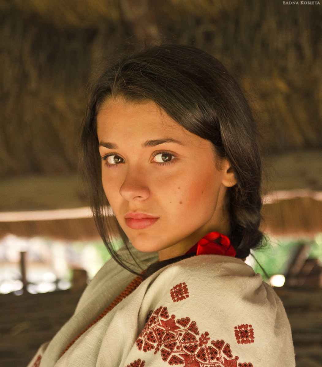 Girls in Slavic costumes in Vijayawada